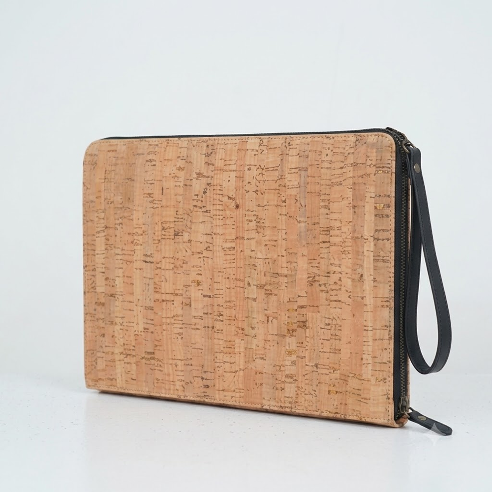 PAIVI Elegante Cork Zipper Laptop Sleeve - Image 4
